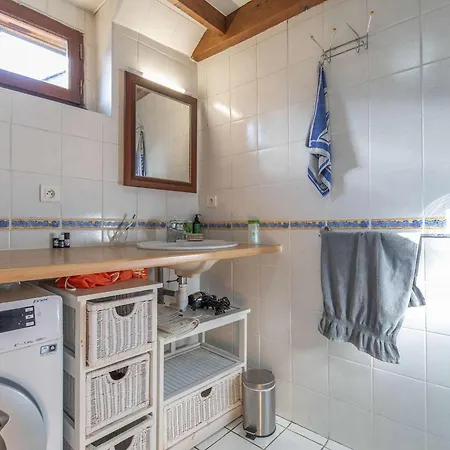 Maison Typique Pyreneenne Pour 8 Personnes Avec Cour, Proche Stations Ski - Fr-1-403-105