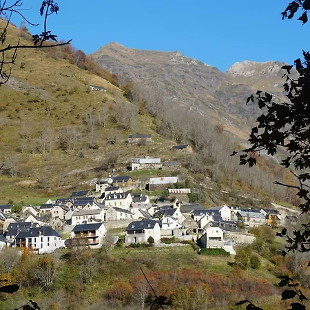 Maison Typique Pyreneenne Pour 8 Personnes Avec Cour, Proche Stations Ski - Fr-1-403-105 Vakantiehuis Sers (Hautes-Pyrenees)